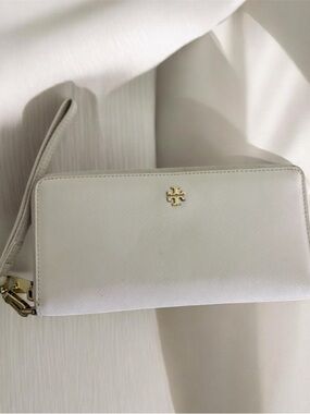 Tory Burch White Gold-Logo Wristlet